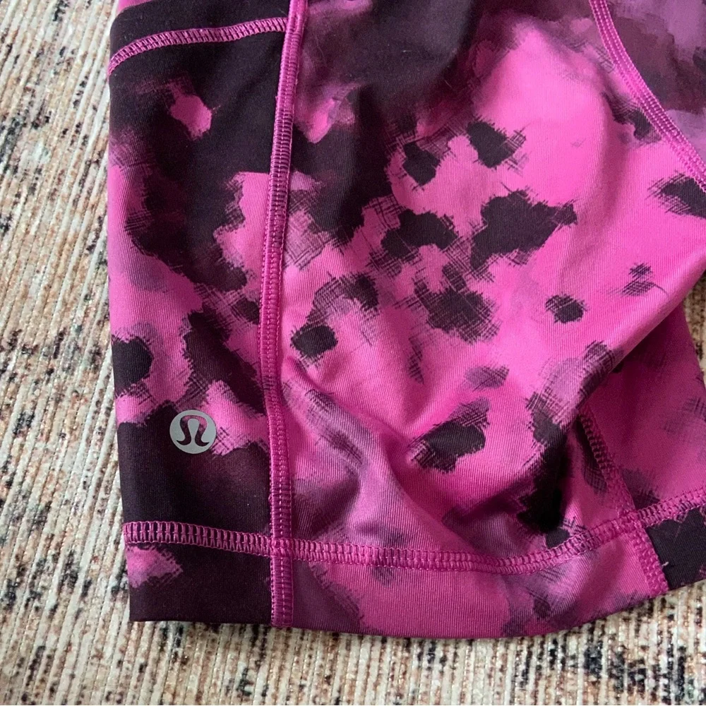 🛑SOLD Lululemon What the Sport Bike Short in Blooming Pixie Raspberry Size 4 - Picture 8 of 9